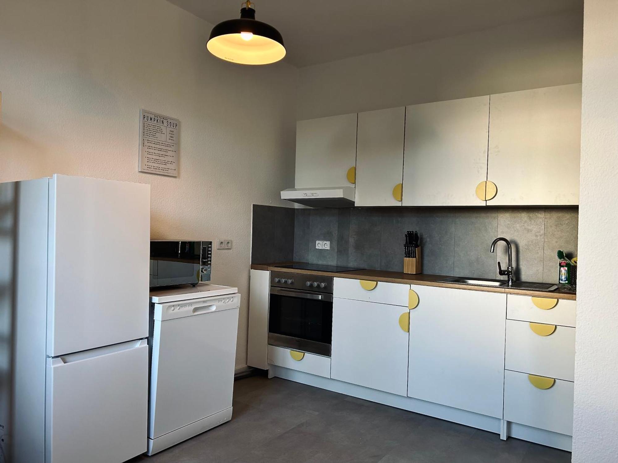 2 Schlafzimmer-Balkon-Kueche-Parkplatz-Designerbad Lipsko Exteriér fotografie
