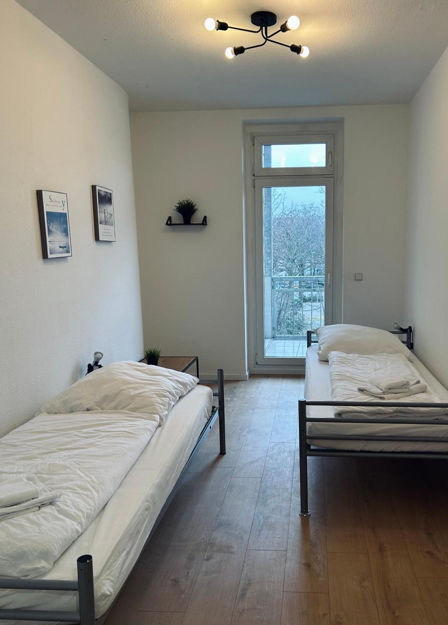 2 Schlafzimmer-Balkon-Kueche-Parkplatz-Designerbad Lipsko Exteriér fotografie
