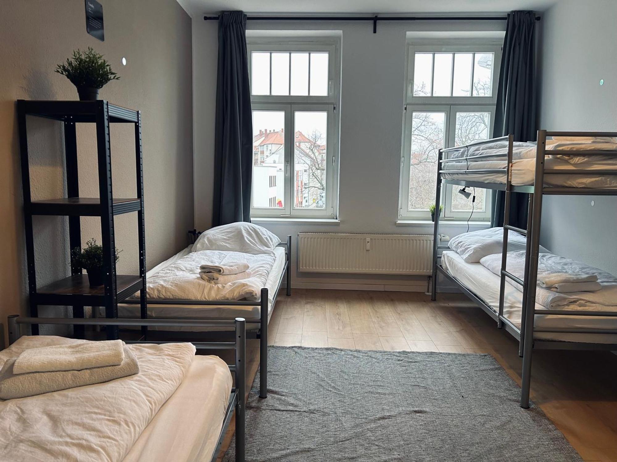 2 Schlafzimmer-Balkon-Kueche-Parkplatz-Designerbad Lipsko Exteriér fotografie